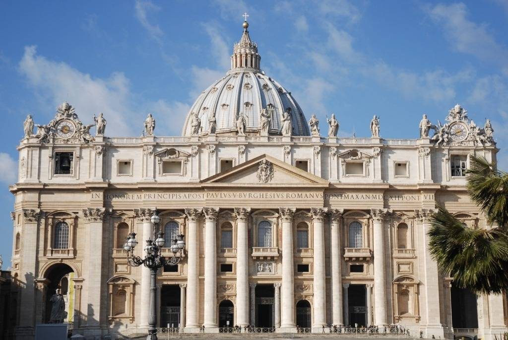 Carrara Marble in Saint Peter&rsquo;s Basilica